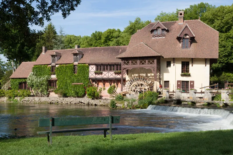 Quand l'eau et le vent faisaient tourner le canton : à la découverte des moulins de la Vallée du Loir